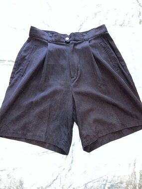Tommy Bahama 100% Silk Herringbone Pleated Shorts | Black | Size 10